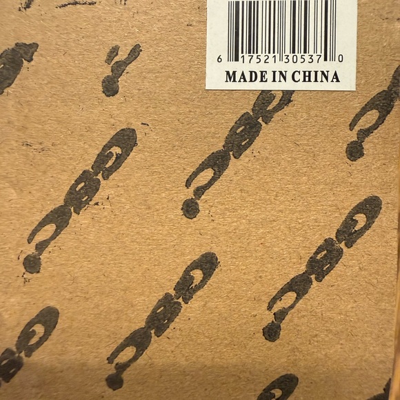 GSC Infant of Prague 5.5” Desktop Statue - Picture 6 of 7